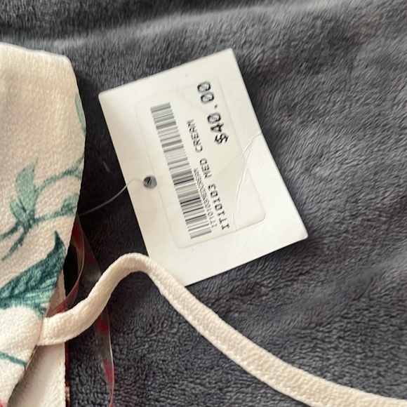 Top - Picture 3 of 3